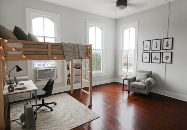 Building Photo - 1902 Church St