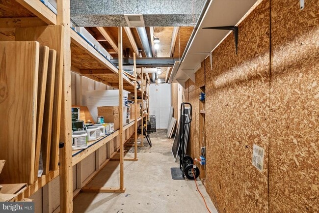 Building Photo - 6123 Beech Tree Dr