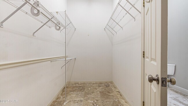 Building Photo - 121 Downing St
