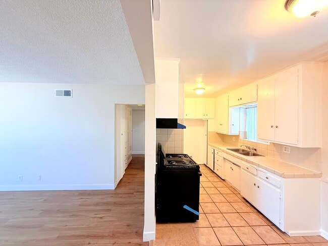 Building Photo - 11185 Carson Dr