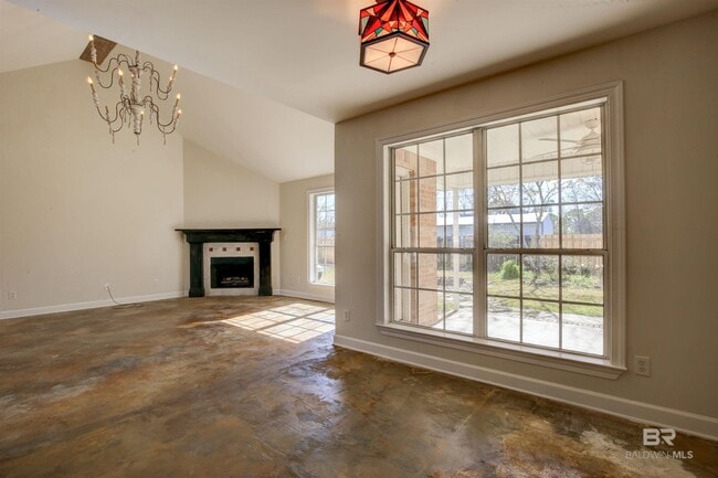 Building Photo - 200 Hawthorne Cir