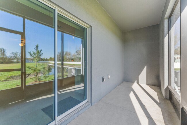 Building Photo - Luxury 3 BR + LOFT/2.5BA/1 Car Garage Luxury Townhome in the highly desirable GATED community of ...