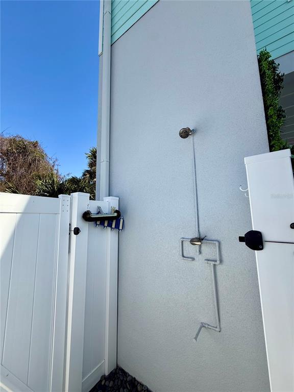 Building Photo - 304 N 7th St