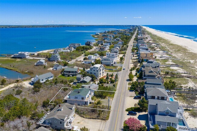 Building Photo - 898 Dune Rd