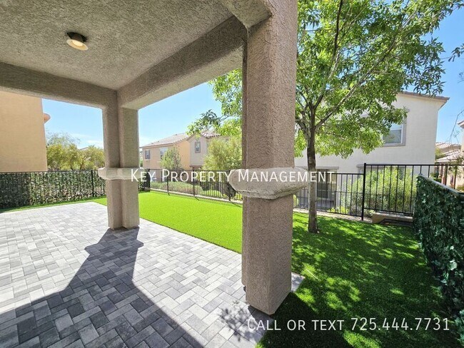 Building Photo - 8789 Ashley Park Ave