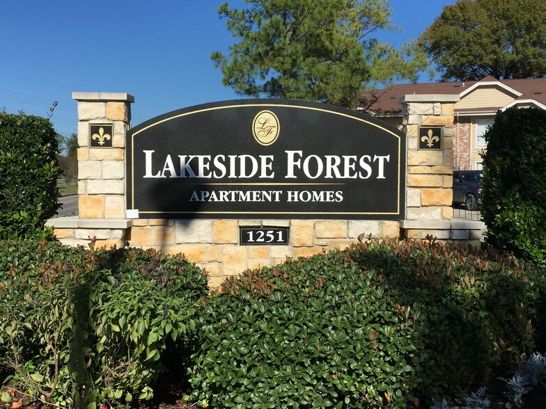 Lakeside Forest 1251 Wilcrest Dr Houston TX 77042 Apartment Finder