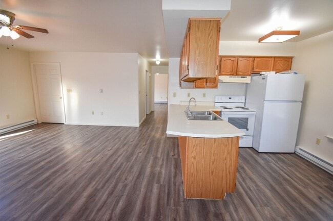 Building Photo - *** PENDING   APPLICATION ***