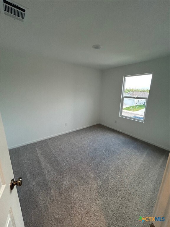 Building Photo - 1605 Pile Trl