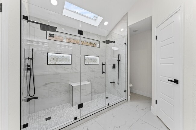 Building Photo - 7631 Ashton Dr