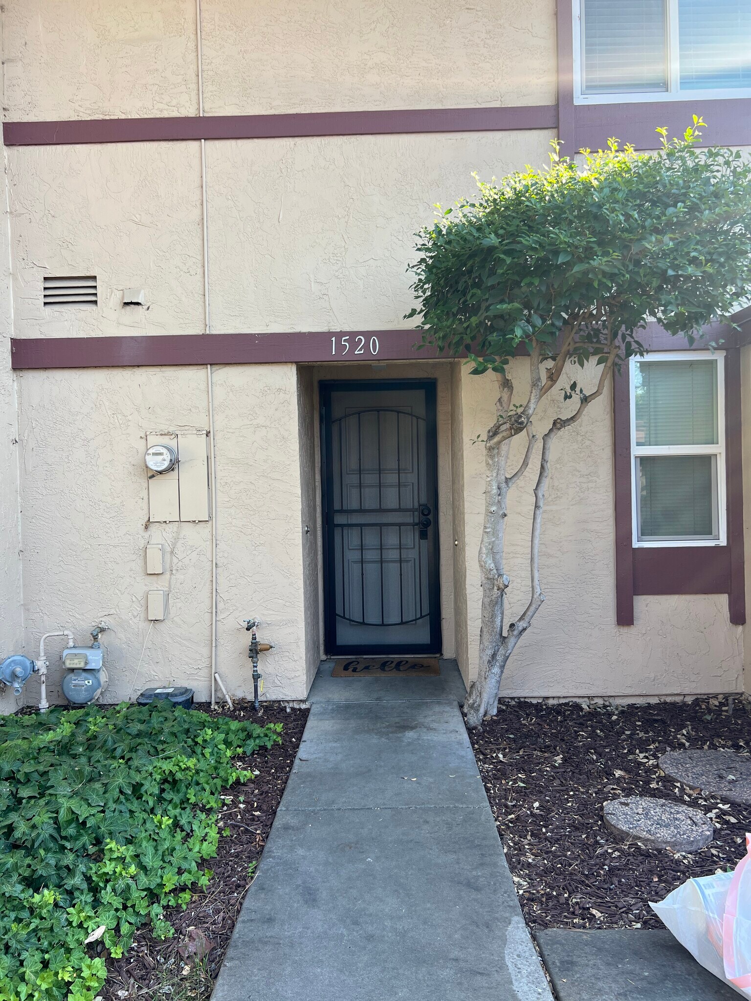 Building Photo - 1520 Parkwood Pl