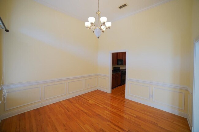 Building Photo - 1155 Sandler Ridge Rd