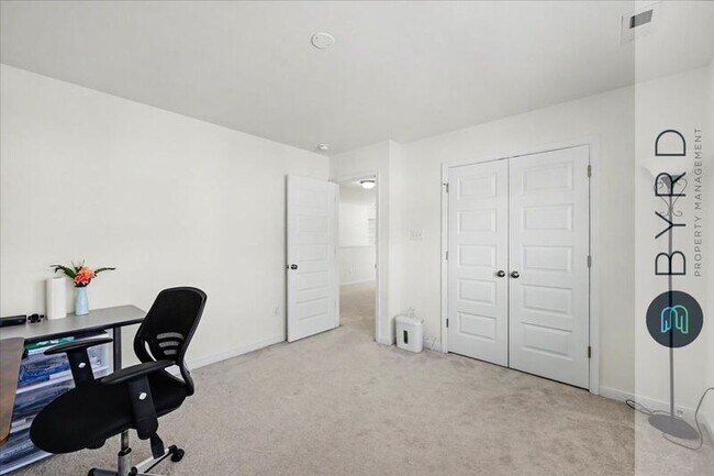 Building Photo - 18111 Jones Run Trl