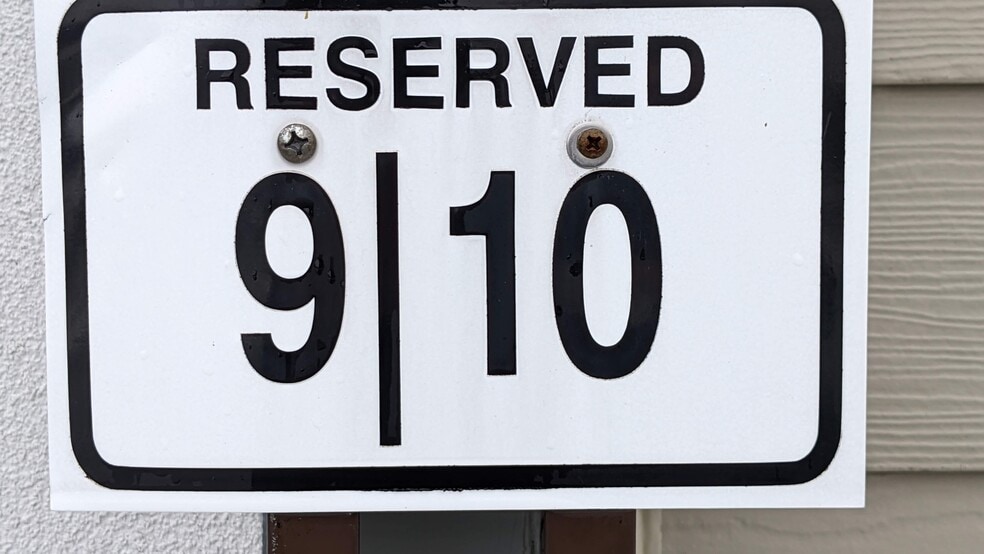 Building Photo - 4530 Park Commons Dr