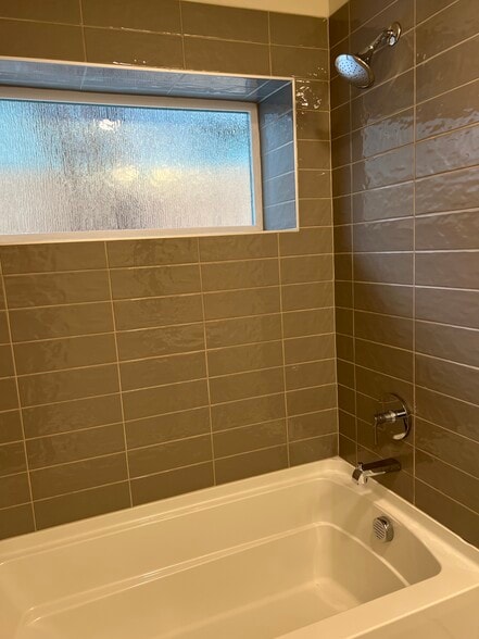 Building Photo - 3629 1st Ave NW