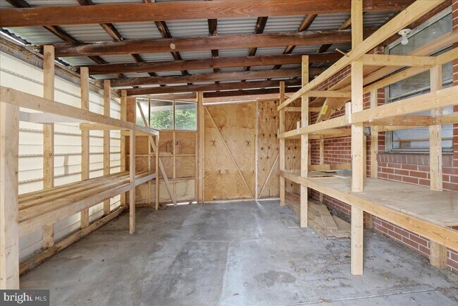 Building Photo - 3044 N Frederick Pike