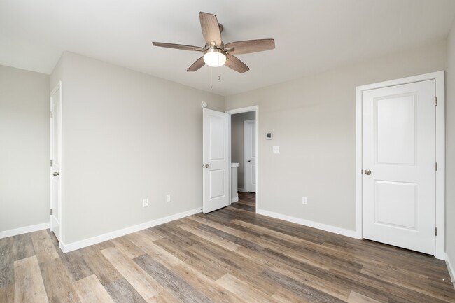 Building Photo - Staunton Townhomes 301-314