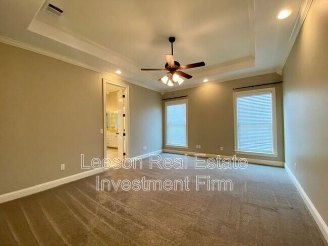 Building Photo - 15 Rescue Hill Cir