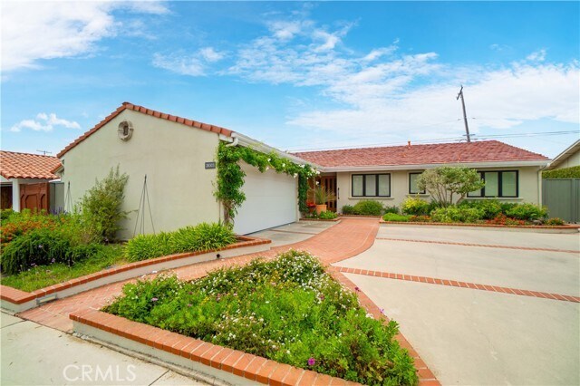 Building Photo - 28303 Golden Meadow Dr