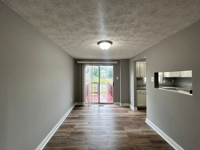 Building Photo - Baltimore - 3 Beds, 2.5 Baths Available!