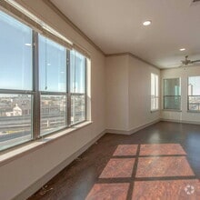 Building Photo - Downtown & $0 Deposits!