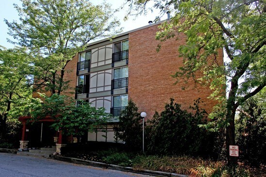 Building Photo - 1833 Four Lakes Ave