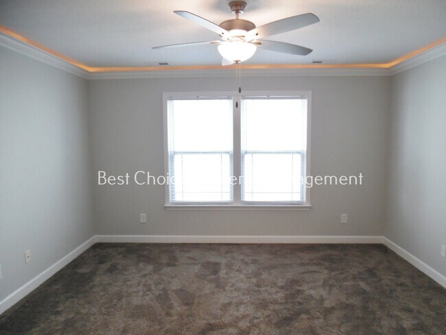 Building Photo - 1386 Romany Ct