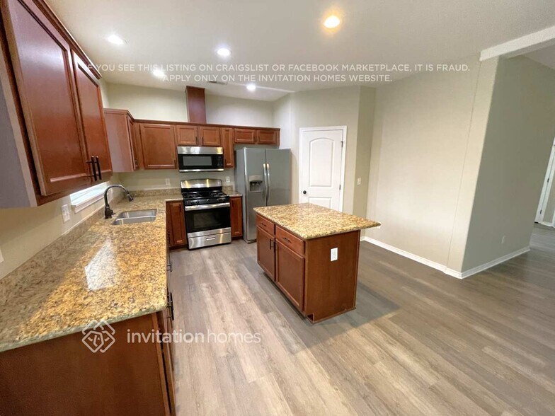 Building Photo - 18133 76th Ave E