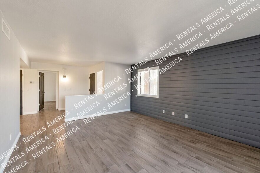 Building Photo - 8263 N Oracle Rd