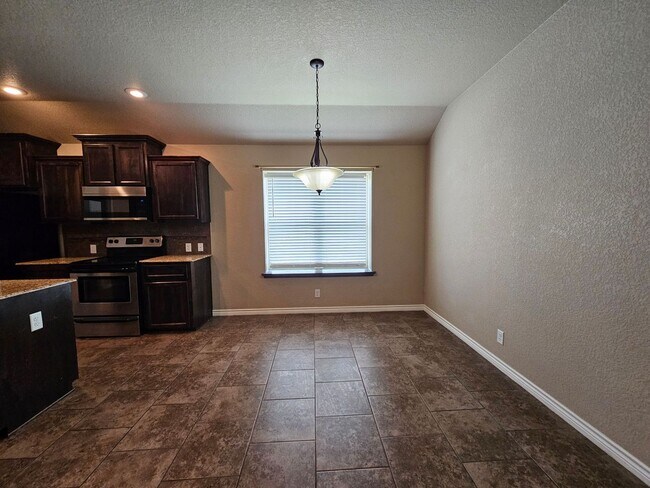 Building Photo - 6211 Newcastle Dr