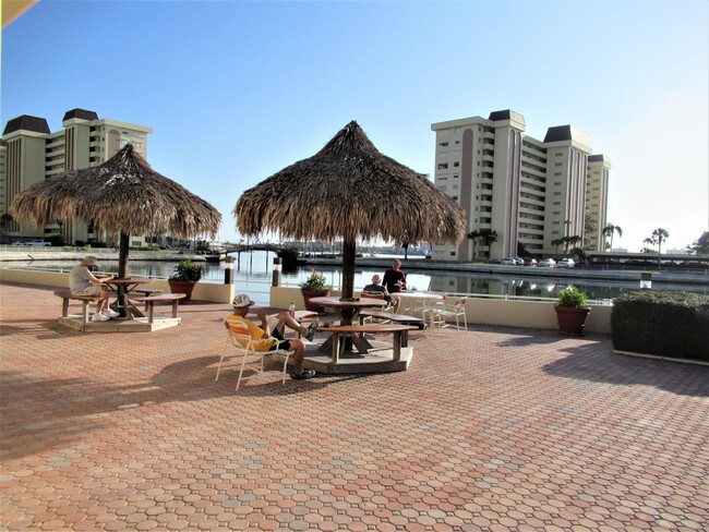 Building Photo - Waterview Furn. 55+ Sea Towers Condo - 1BR...