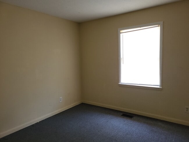 Building Photo - 4537 Ruby Rd