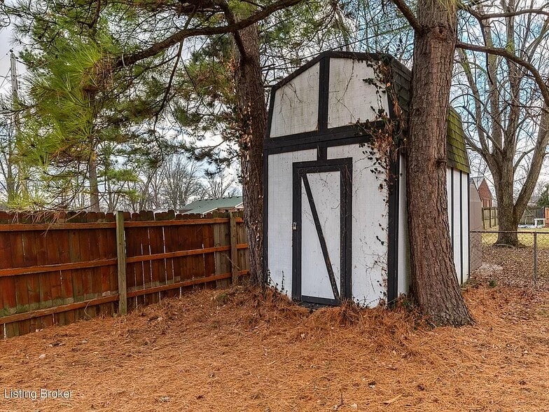 Backyard - 502 Washburn Ave