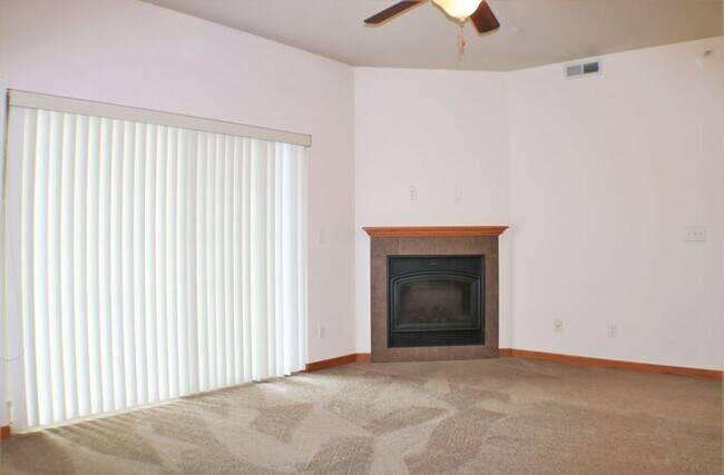 Building Photo - $1,325 | 2 Bedroom, 2 Bathroom Condo | Pet Negotiable | Available for August 1st, 2026 Move In!