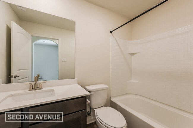 Building Photo - 9612 Sierra Grande Dr