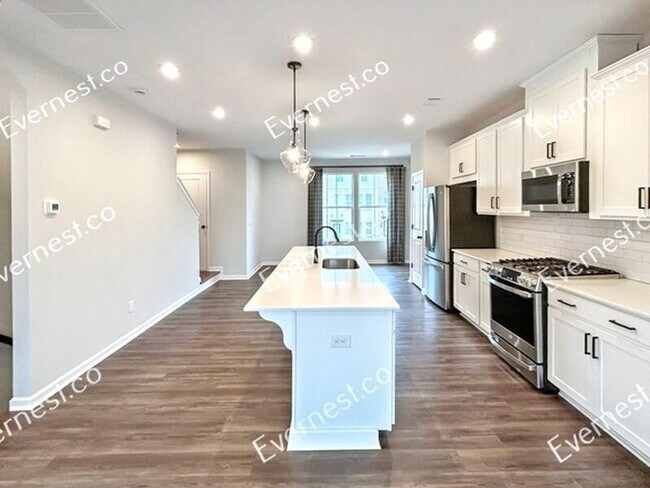 Building Photo - 2671 Whistler Wy NE