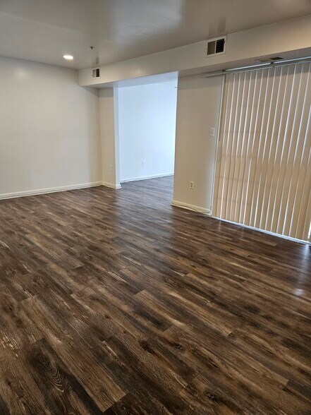 Building Photo - 2040 Alice Ave