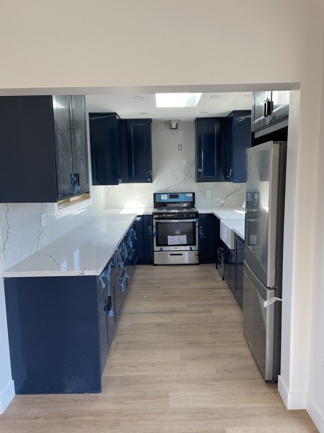 3038 Beech St - Kitchen - 1505 Fern Street