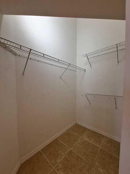 Main Bedroom Walkin Closet - 25727 Lake Amelia Way