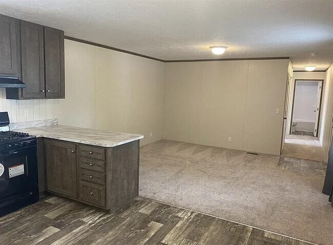 Building Photo - ELEGANT CARY HOME