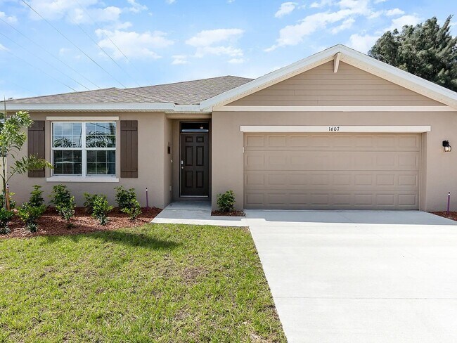 Building Photo - 1607 Amalfi Dr