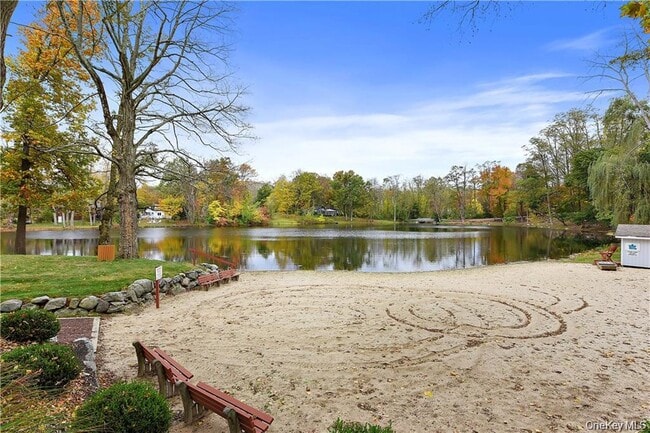 Building Photo - 1265 N Ridge Rd