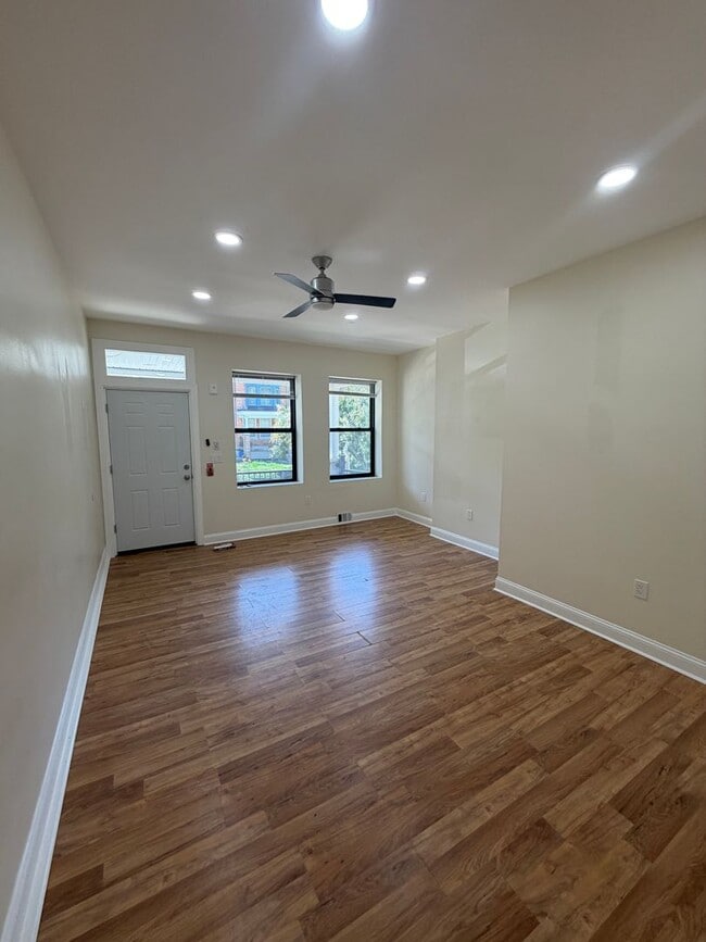 Building Photo - 451 W Bringhurst St