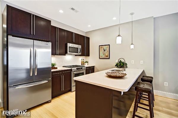 Building Photo - 2108 10th St NW