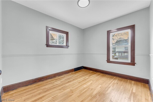 Building Photo - 4388 W 47th St