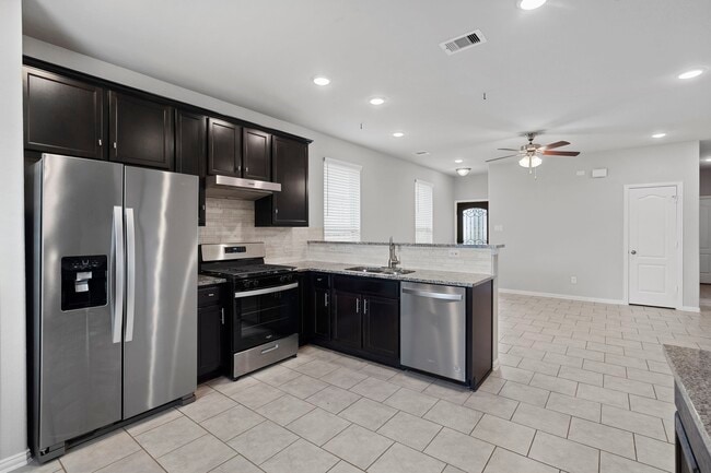 Building Photo - 31635 Heguy Pass