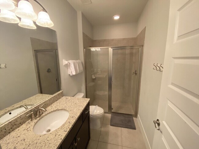 Building Photo - 350 Lasso Dr