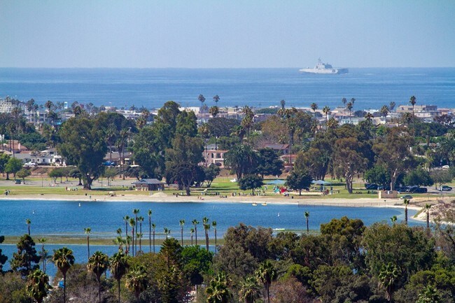 Building Photo - 3662 Moultrie Ave