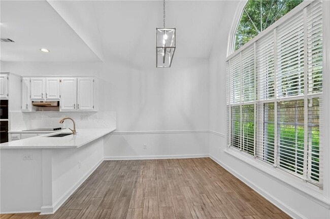 Building Photo - 10825 Pinewalk Forest Cir