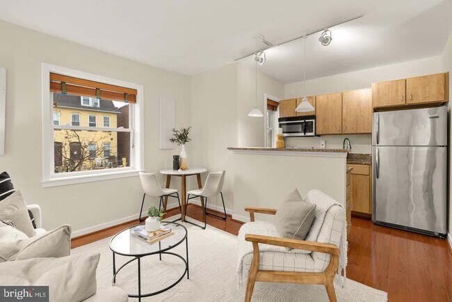 Building Photo - 3534 10th St NW