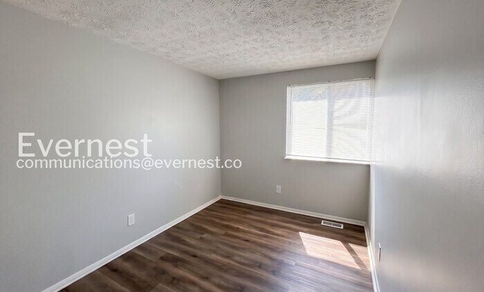 Building Photo - 2078 Kimber Trail